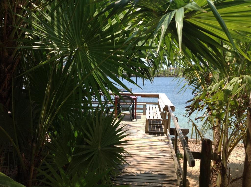 ווסט אנד Half Moon Resort (Adults Only) מראה חיצוני תמונה
